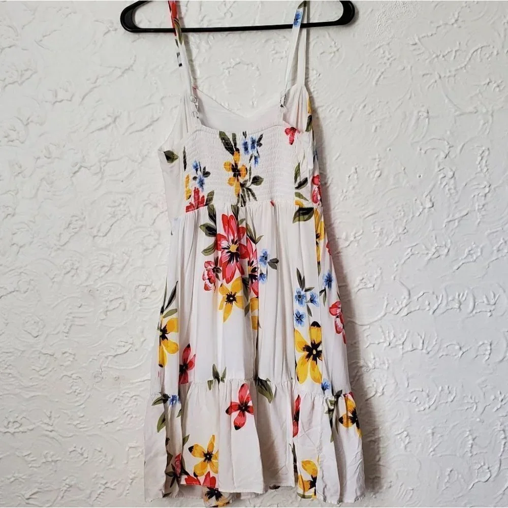 Old Navy White Floral Cami Dress - Picture 5 of 6